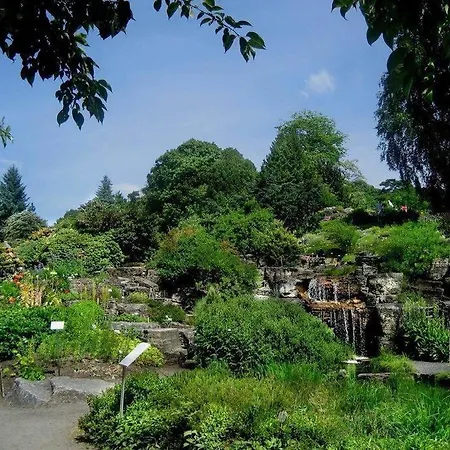 Location Station& Garage Parking 公寓 *