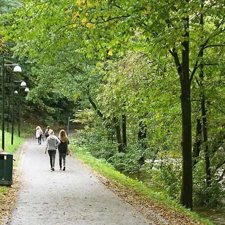 Location Station& Garage Parking * 奥斯陆