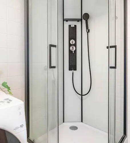 Location Station& Garage Parking 오슬로